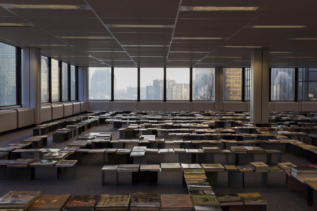 ‘Flat Library’ by Zinaïda Tchelidze at World Trade Center, Brussels