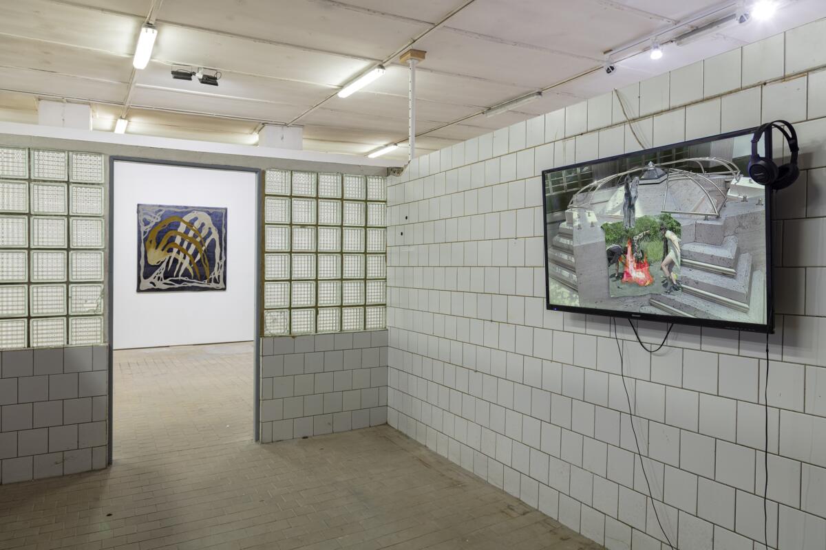 ‘Stasis Leak / Blasts Cries Laughter’ at Pragovka Gallery and The White Room